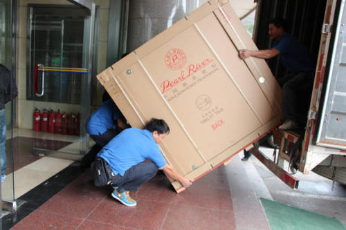 渝水钢琴贵重工艺品无忧运